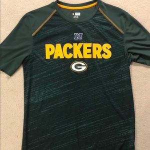 NEW Men’s Packers Medium Shirt
